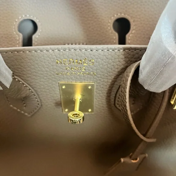 🌹SALE TO 3/25! H bag new taupe tote lock satchel bag 30cm size gold hardware new